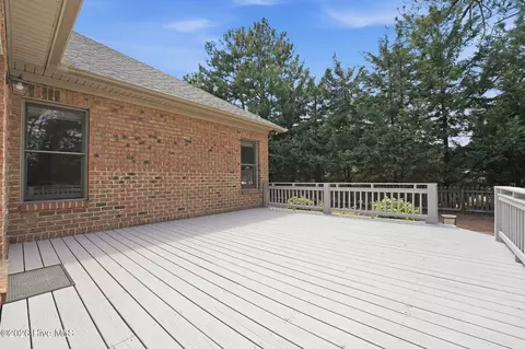 Exterior - 10 Eldorado Ln, Pinehurst, NC 28374 photo 12 of 18