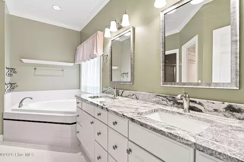 Bath - 10 Eldorado Ln, Pinehurst, NC 28374 photo 1 of 3