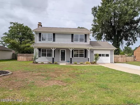 133 Silver Leaf Dr, Jacksonville, NC 28546