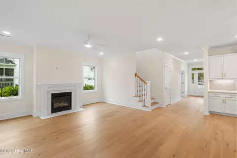 Living - 77 Iris Way, Hampstead, NC 28443 photo 2 of 4