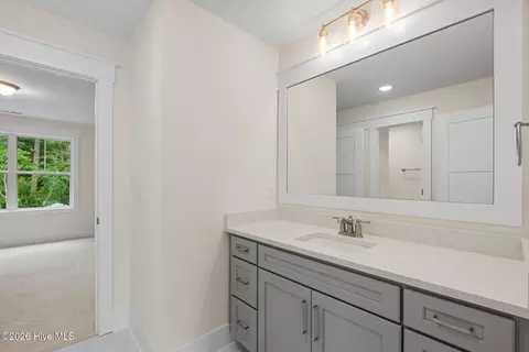 Bath - 77 Iris Way, Hampstead, NC 28443 photo 6 of 9