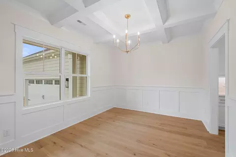 Dining - 77 Iris Way, Hampstead, NC 28443 photo 1 of 3