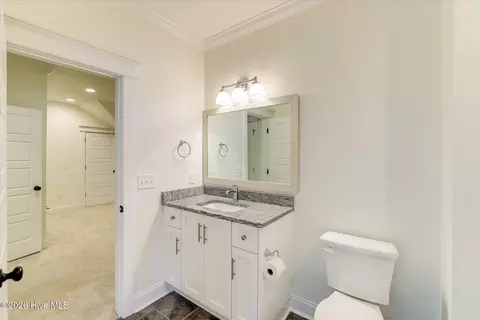 Bath - 805 Upington Ln, Evans, GA 30809 photo 8 of 12