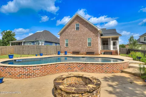Exterior - 805 Upington Ln, Evans, GA 30809 photo 7 of 11
