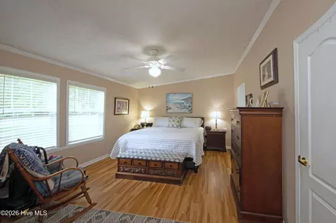 Bedroom - 21 Warwick Ct, Hampstead, NC 28443 photo 8 of 8