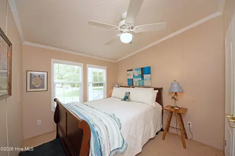 Bedroom - 21 Warwick Ct, Hampstead, NC 28443 photo 5 of 8
