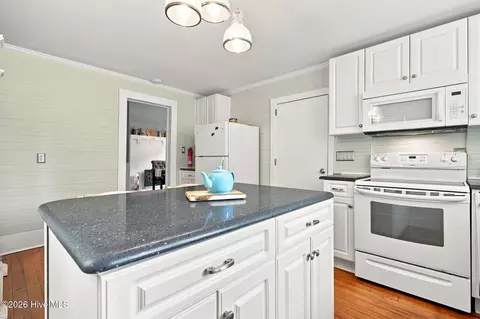Kitchen - 122 E 2nd St, Washington, NC 27889 photo 5 of 6