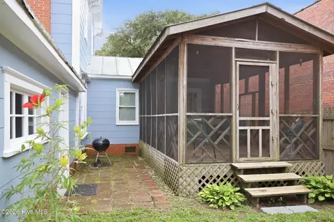 Exterior - 122 E 2nd St, Washington, NC 27889 photo 14 of 16