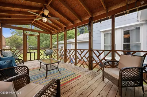 Exterior - 122 E 2nd St, Washington, NC 27889 photo 15 of 16