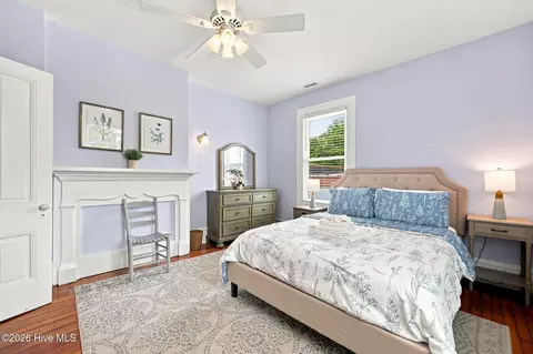 Bedroom - 122 E 2nd St, Washington, NC 27889 photo 2 of 7