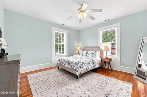 Bedroom - 122 E 2nd St, Washington, NC 27889 photo 4 of 7