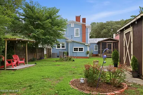 Exterior - 122 E 2nd St, Washington, NC 27889 photo 11 of 16