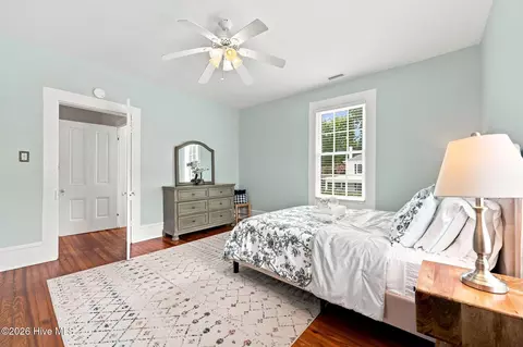 Bedroom - 122 E 2nd St, Washington, NC 27889 photo 6 of 7