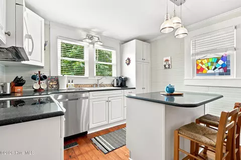 Kitchen - 122 E 2nd St, Washington, NC 27889 photo 4 of 6