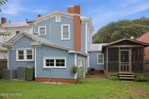 Exterior - 122 E 2nd St, Washington, NC 27889 photo 9 of 16