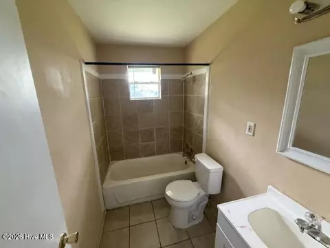 Bath - 2377 Dublin Dr, Augusta, GA 30906 photo 1 of 1