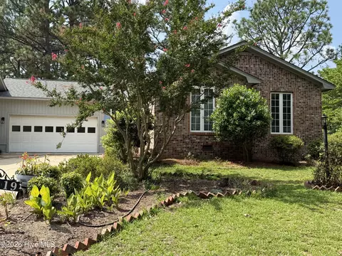 119 Sandham Ct #12, Seven Lakes, NC 27376
