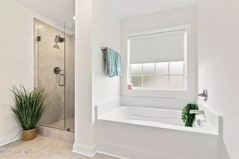 Bath - 237 Coastline Cir, Cedar Point, NC 28584 photo 3 of 4