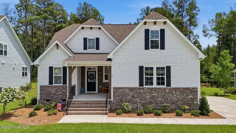 143 Plantation Dr, Southern Pines, NC 28387