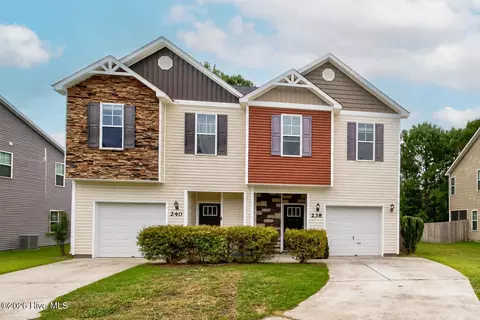 238 Currituck Dr, Holly Ridge, NC 28445