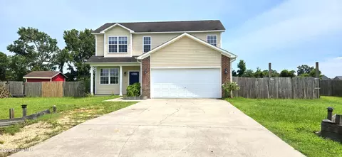 106 Hardin Dr, Maysville, NC 28555