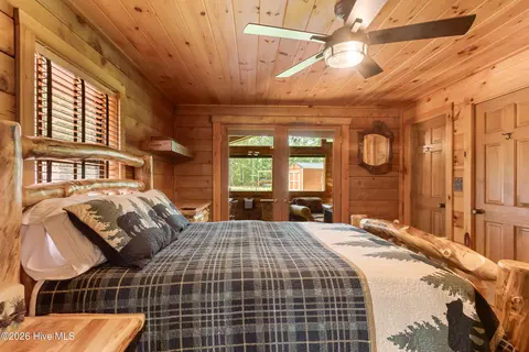 Bedroom - 614 Rockridge Rd, Murphy, NC 28906 photo 4 of 13