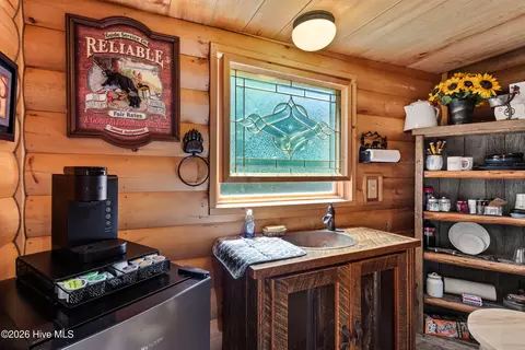 Kitchen - 614 Rockridge Rd, Murphy, NC 28906 photo 6 of 6