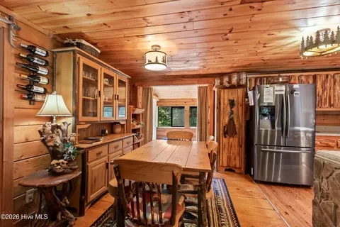 Dining - 614 Rockridge Rd, Murphy, NC 28906 photo 1 of 6