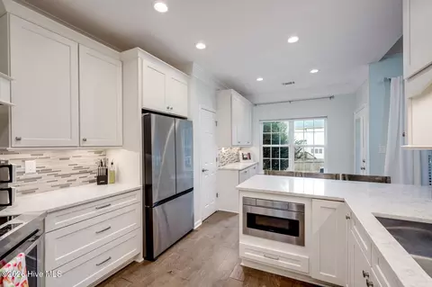 Kitchen - 912 River Bound Ct, Evans, GA 30809 photo 4 of 5