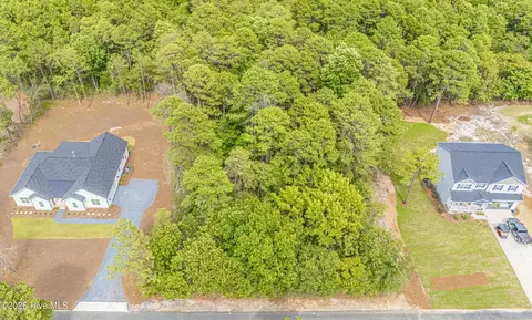 109 Lancashire Ln, West End, NC 27376