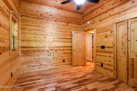 Bedroom - 225 Dawsons Ln, Murphy, NC 28906 photo 3 of 5