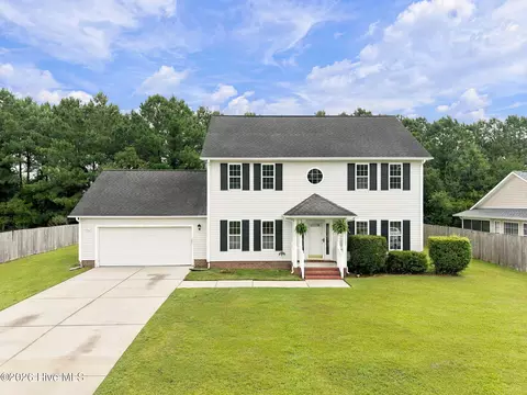 812 Commons Dr N, Jacksonville, NC 28546