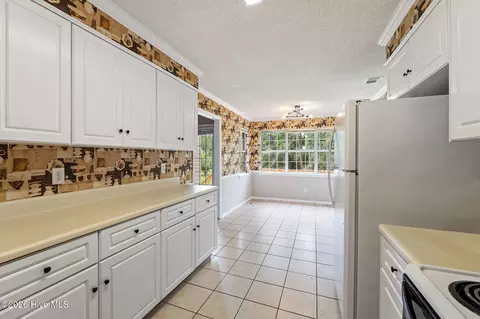 Kitchen - 3009 Mabus Dr, Augusta, GA 30909 photo 2 of 3