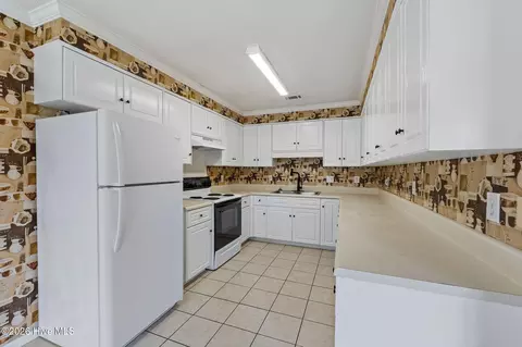Kitchen - 3009 Mabus Dr, Augusta, GA 30909 photo 1 of 3