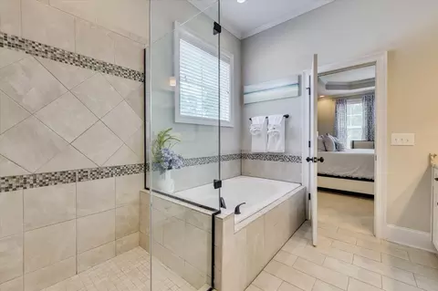 Bath - 4324 Sabal Dr, Evans, GA 30809 photo 2 of 7