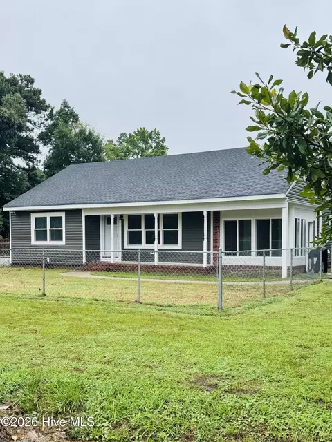 111 Ferry Rd, Elizabeth City, NC 27909