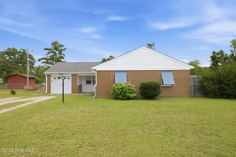 712 James Dr, Newport, NC 28570