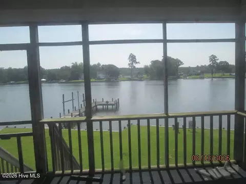 Exterior - 127 Waterside Dr, Bath, NC 27808 photo 3 of 5