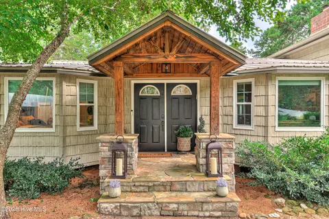 1026 Elm Dr, Lincolnton, GA 30817