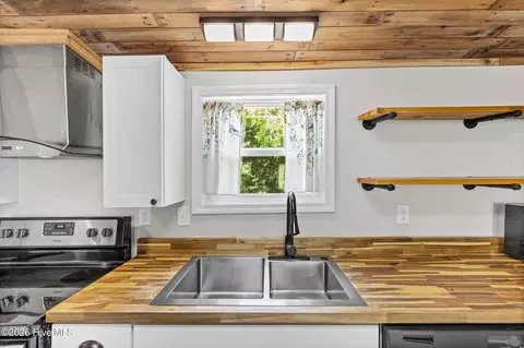 Kitchen - 7537 Winfield Rd, Appling, GA 30802 photo 3 of 3
