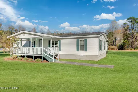 Exterior - 4321 Old Blounts Creek Rd, Chocowinity, NC 27817 photo 4 of 12