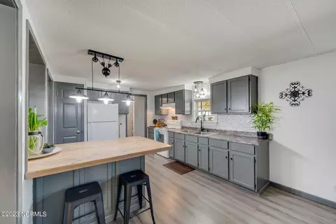 Kitchen - 4321 Old Blounts Creek Rd, Chocowinity, NC 27817 photo 1 of 6