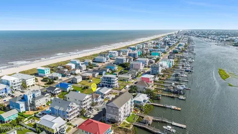 1202 Canal Dr, Carolina Beach, NC 28428
