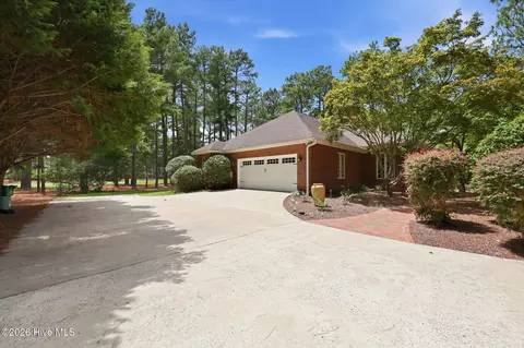 Exterior - 39 Devon Dr, Pinehurst, NC 28374 photo 8 of 8