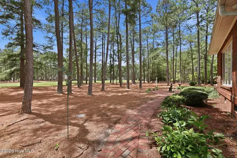 Exterior - 39 Devon Dr, Pinehurst, NC 28374 photo 7 of 8