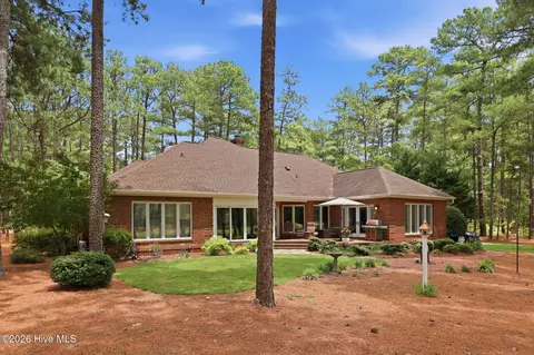 Exterior - 39 Devon Dr, Pinehurst, NC 28374 photo 6 of 8