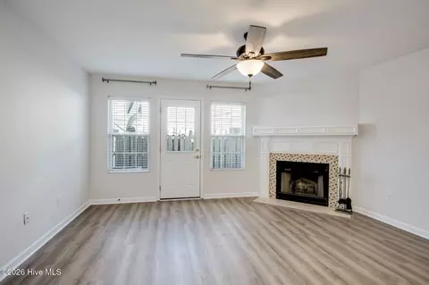Living - 2003 Buckhaven Way, Augusta, GA 30909 photo 5 of 5