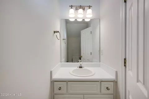 Bath - 2003 Buckhaven Way, Augusta, GA 30909 photo 1 of 3