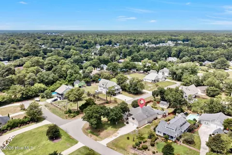 View/Area - 103 Inlet Ct, Hampstead, NC 28443 photo 10 of 14