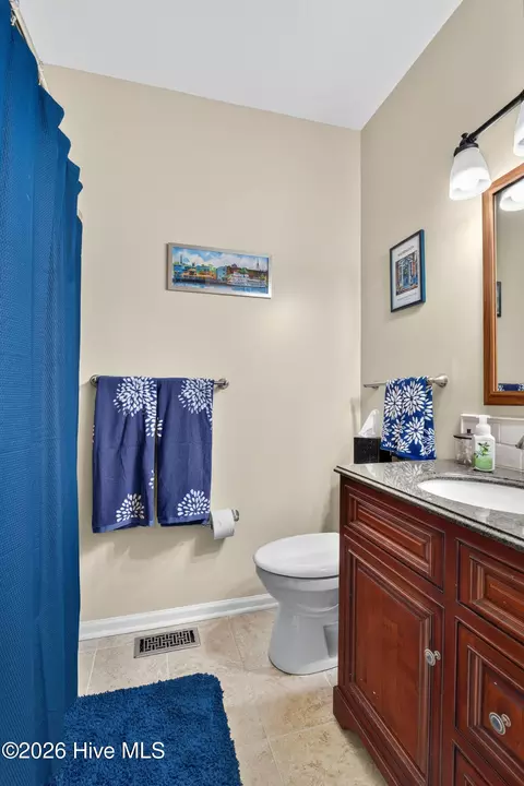 Bath - 103 Inlet Ct, Hampstead, NC 28443 photo 5 of 5